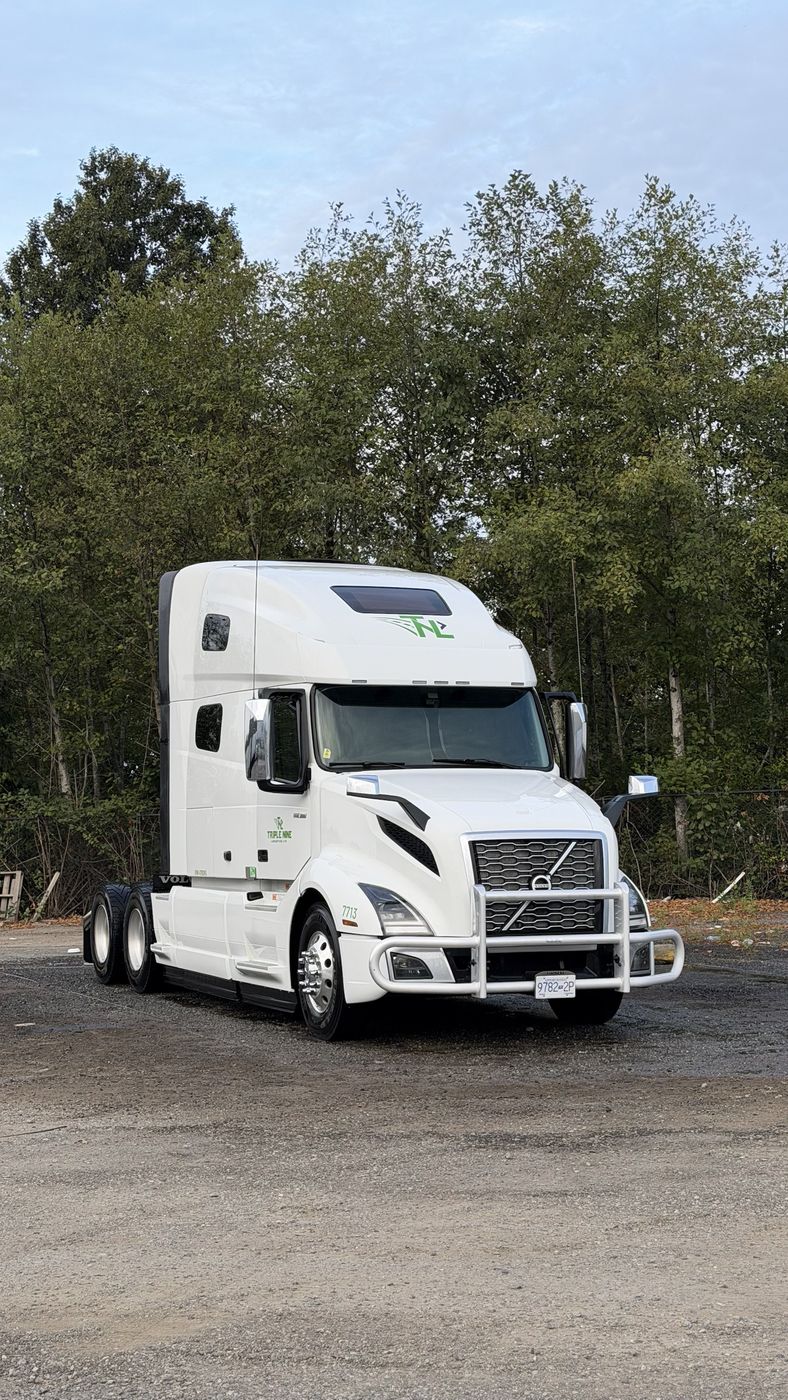 Volvo semi truck washing Metro Vancouver